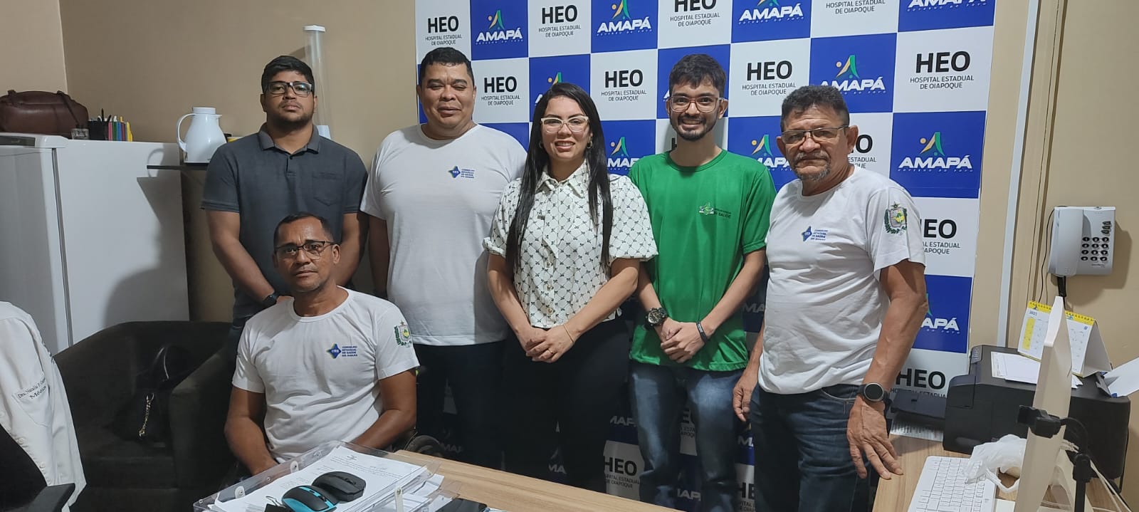 Membros da comissão e Diretora do Hospital 