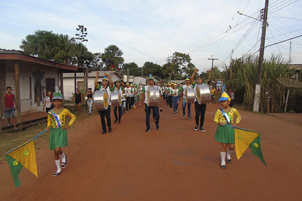 DESFILE CÍVICO 003