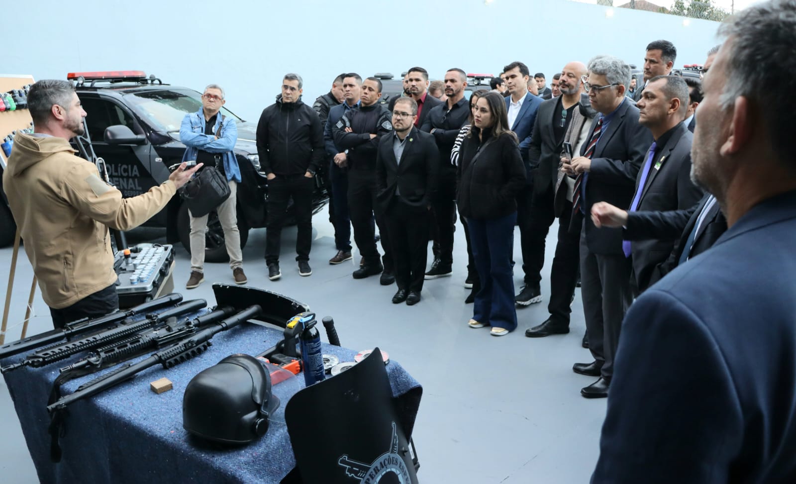 Visita ao SOE PR