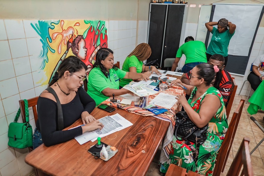 O Governo do Estado levou diversos tipos de serviços de cidadania e saúde para mulheres moradoras do quilombo do Curiaú
