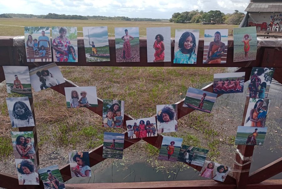 O Projeto Nossas Raízes tem o foco em manter viva a ancestralidade do povo negro através da fotografia estimulando o empoderamento feminino e dos jovens na comunidade.