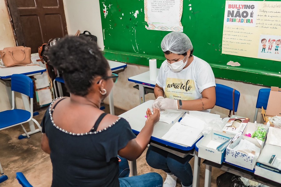 O Governo do Estado levou diversos tipos de serviços de cidadania e saúde para mulheres moradoras do quilombo do Curiaú