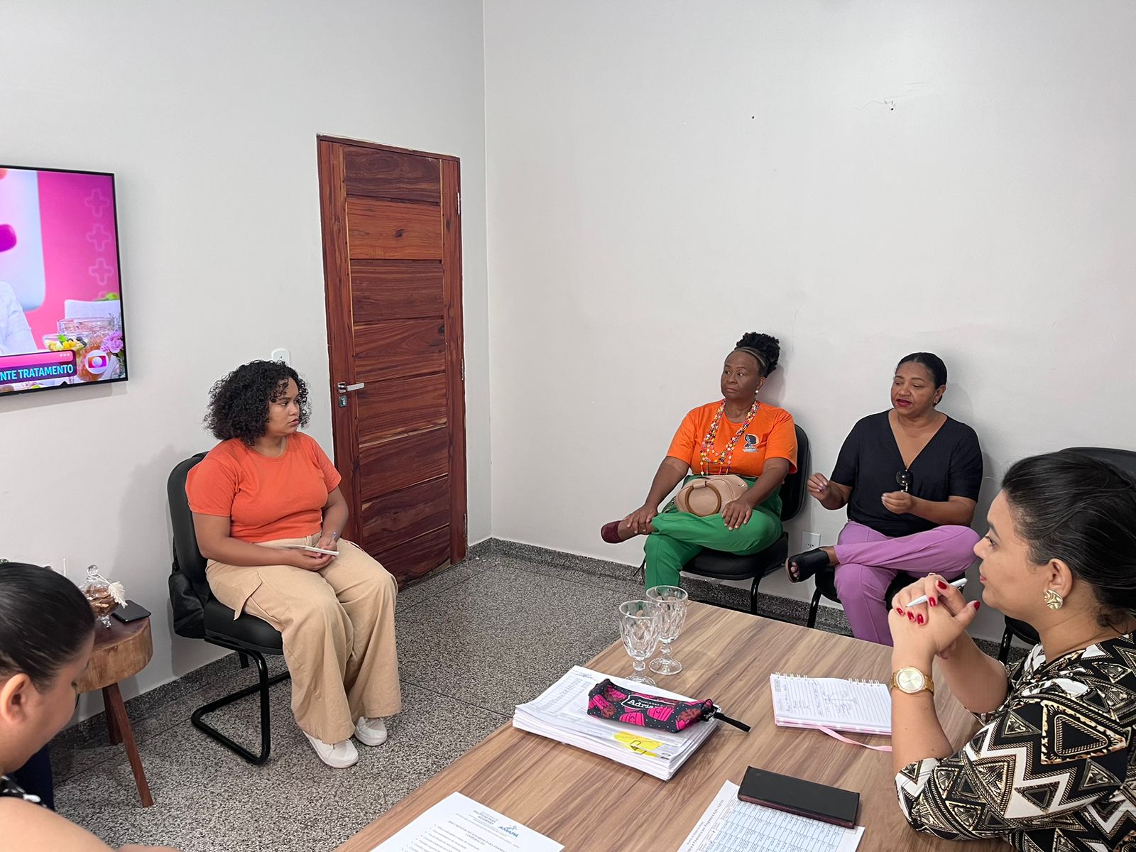 O Camuf também irá auxiliar nessas tratativas para melhorar o atendimento das pessoas imigrantes que chegam ao estado.