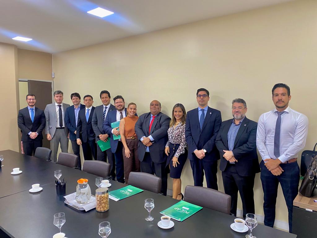 procuradores prestigiam a posse dos novos membros do Consup
