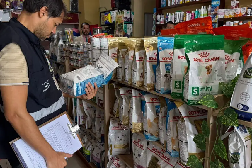 Atividade de fiscalização ocorreu em Macapá e Santana, com foco em casas agropecuárias e pet shops