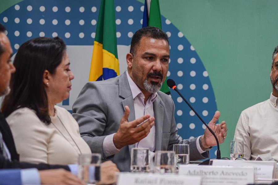 Diretor-presidente Cirilo Simões