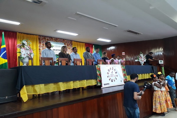 Composição da mesa do Seminário da Semana do Encontro dos Tambores