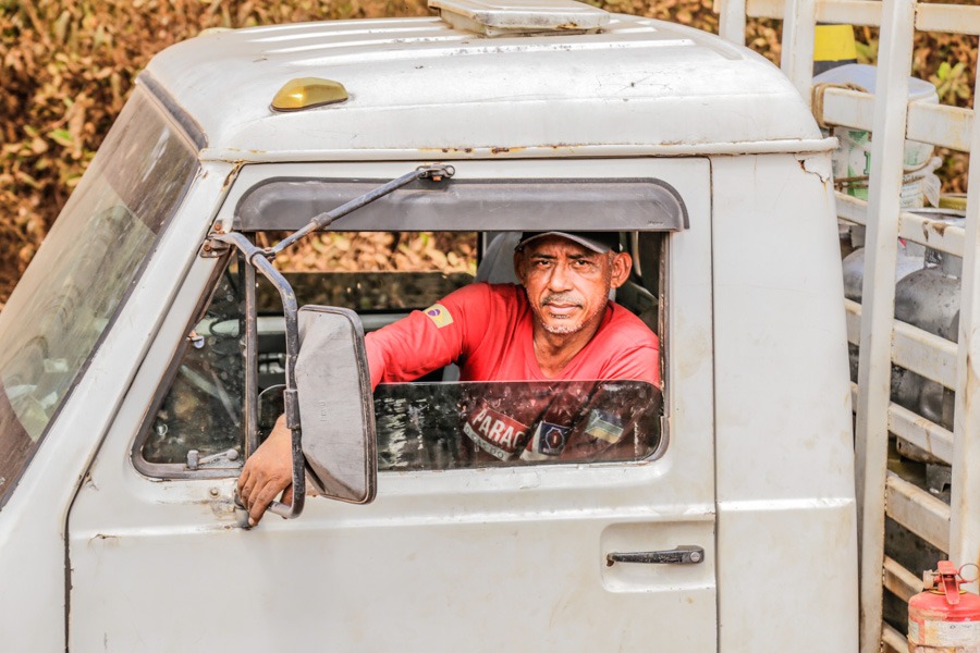 Motorista de cargas, Magno Reis, 45 anos.