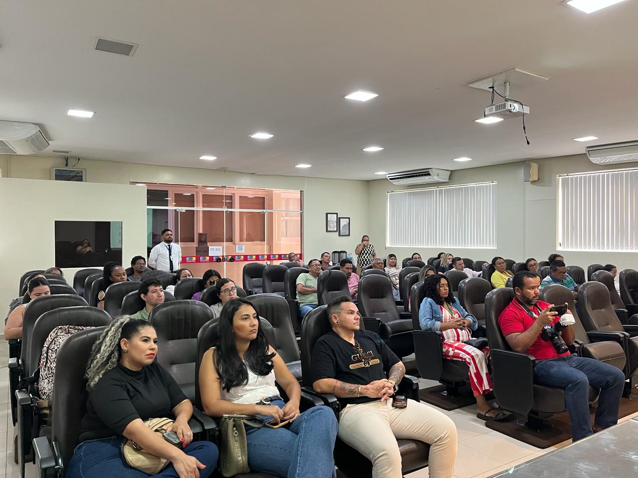 Técnicos estaduais e municipais participaram da formação.