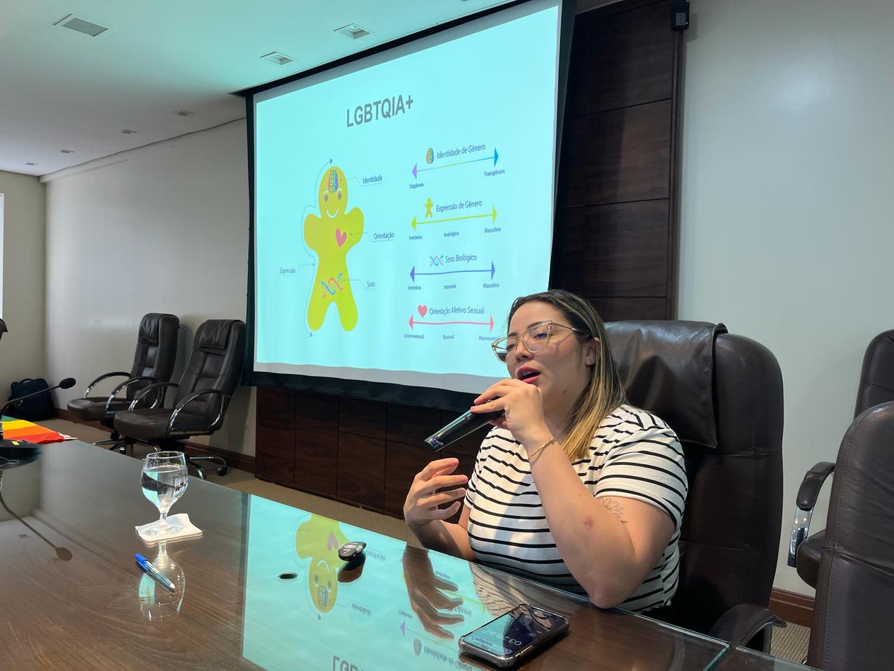 Lianaara Mota é psicologa e palestrou no evento.