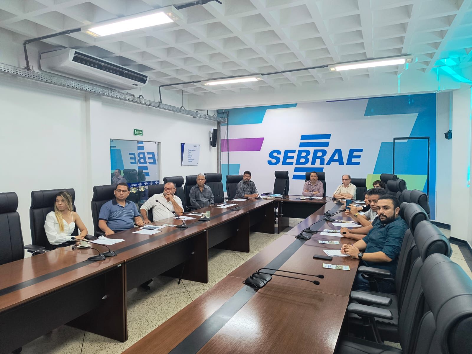 Governo do Amapá e instituições debatem políticas públicas para melhorias de micro e pequenas empresas