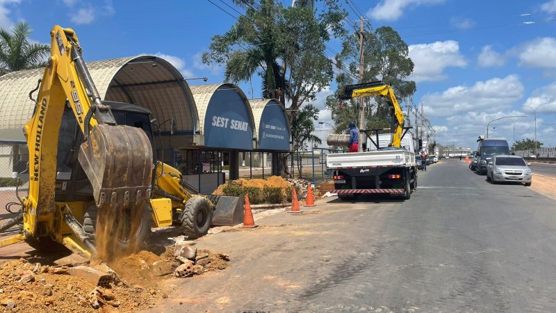 Amapá em obra: Governo do Estado conclui mais de 90% da via paralela na Rodovia Duca Serra, em Macapá