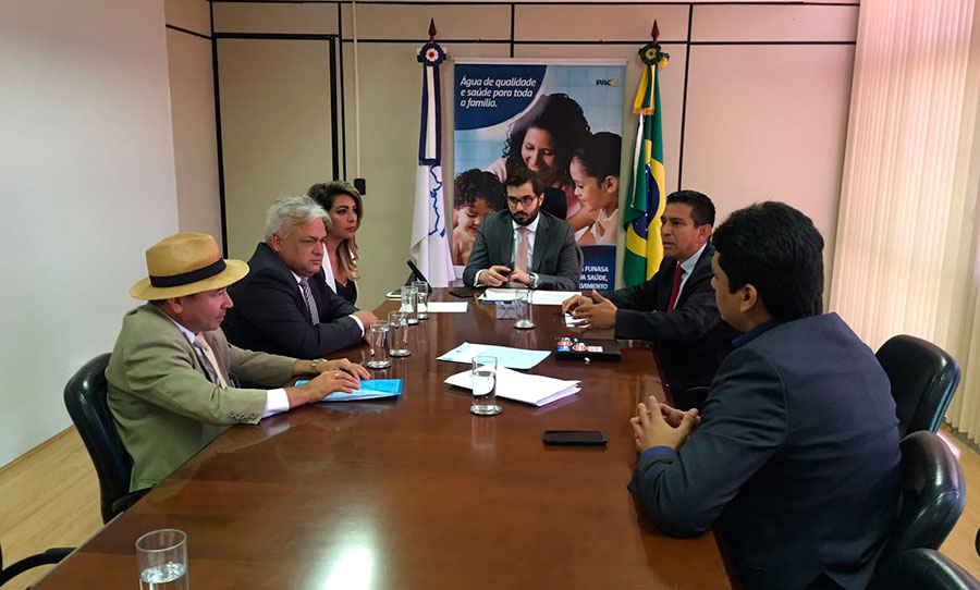 Caesa apresenta à Funasa projeto de ampliação do sistema de água em Calçoene