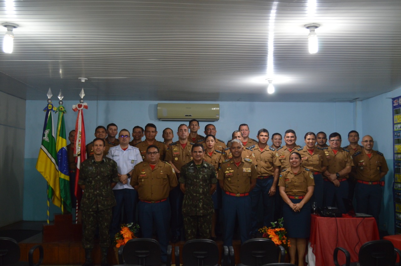 VISITA DO COMANDANTE DA 22° BRIGADA AO CORPO DE BOMBEIROS MILITAR DO AMAPÁ