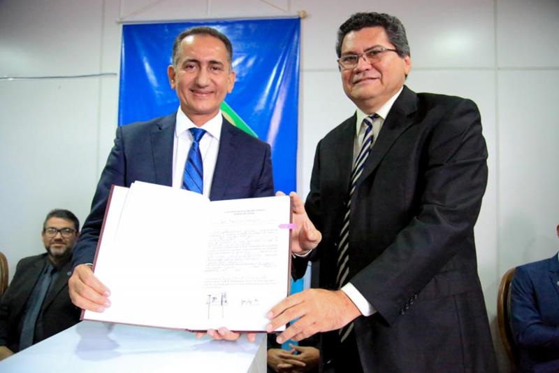Governador empossa o novo Controlador-Geral do Estado
