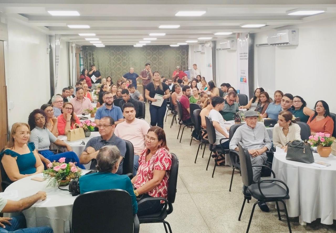 Secretaria de Estado da Educação realiza Solenidade de homenagem aos Profissionais aposentados da Educação