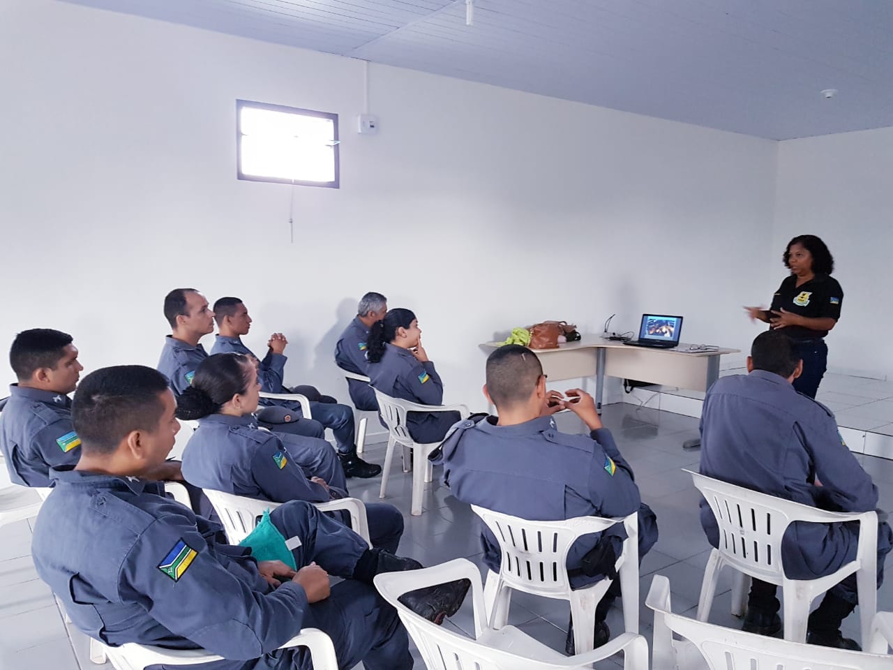Diagro efetua palestra sobre Educação Sanitária com o 4° batalhão da Polícia Militar de Santana