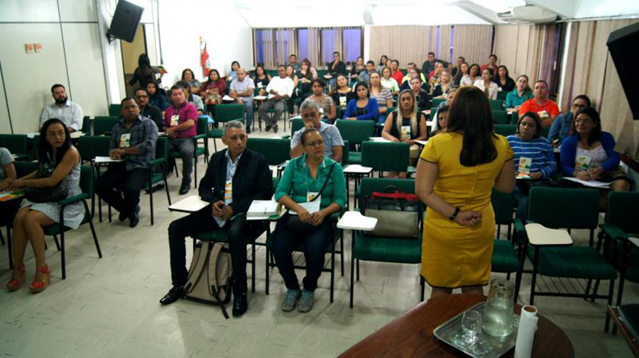 Encerramento dos cursos gestão de materiais e patrimônio e elaboração de projetos científicos