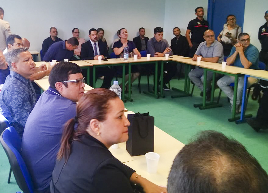 Agentes de segurança do Amapá visitam Academia de Polícia e Centro Penitenciário na Guiana Francesa