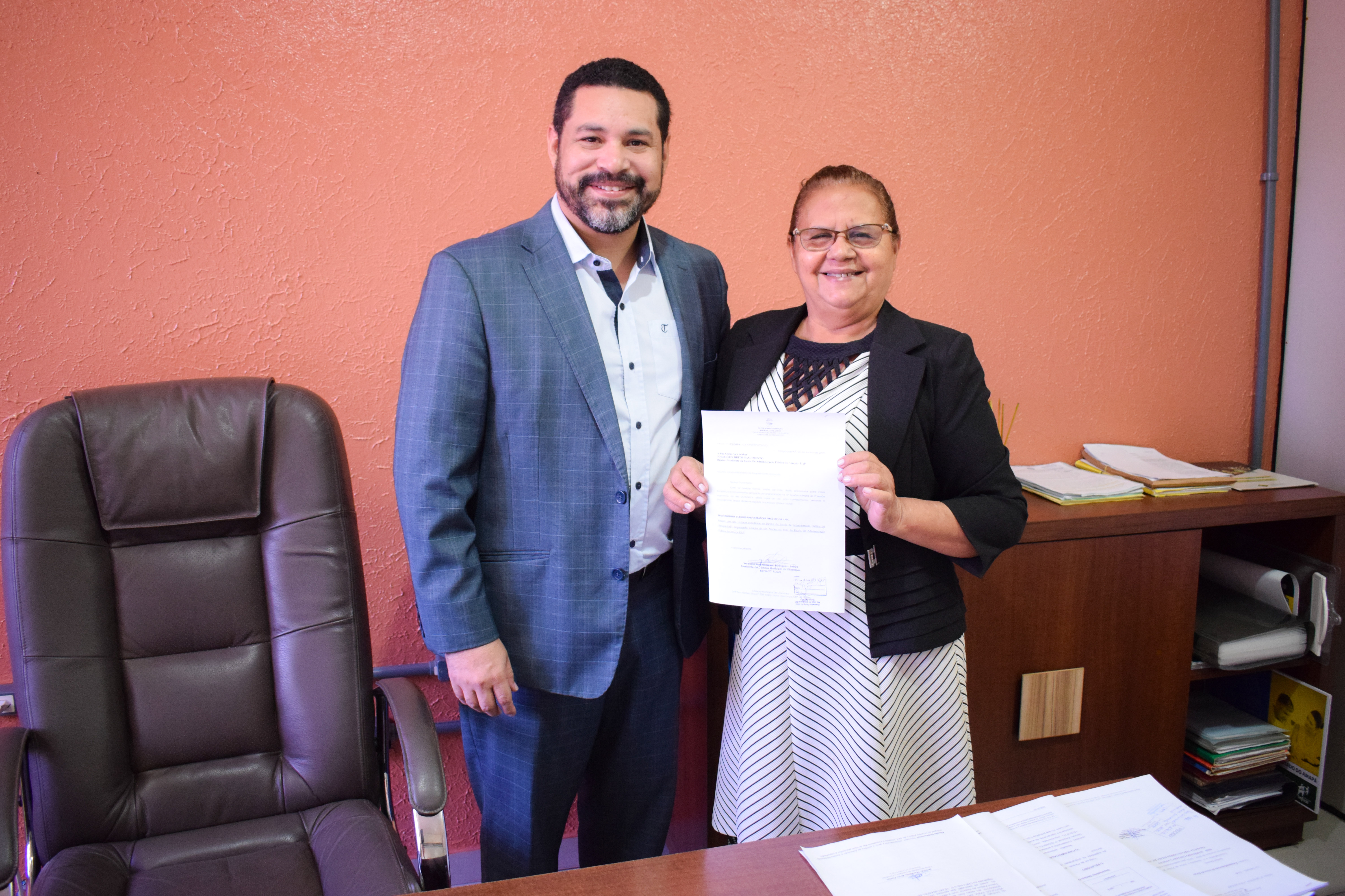 Aprovado por unanimidade na Câmara Municipal de Oiapoque Requerimento de Criação do Polo da Escola de Administração Pública do Amapá no município Oiapoquense