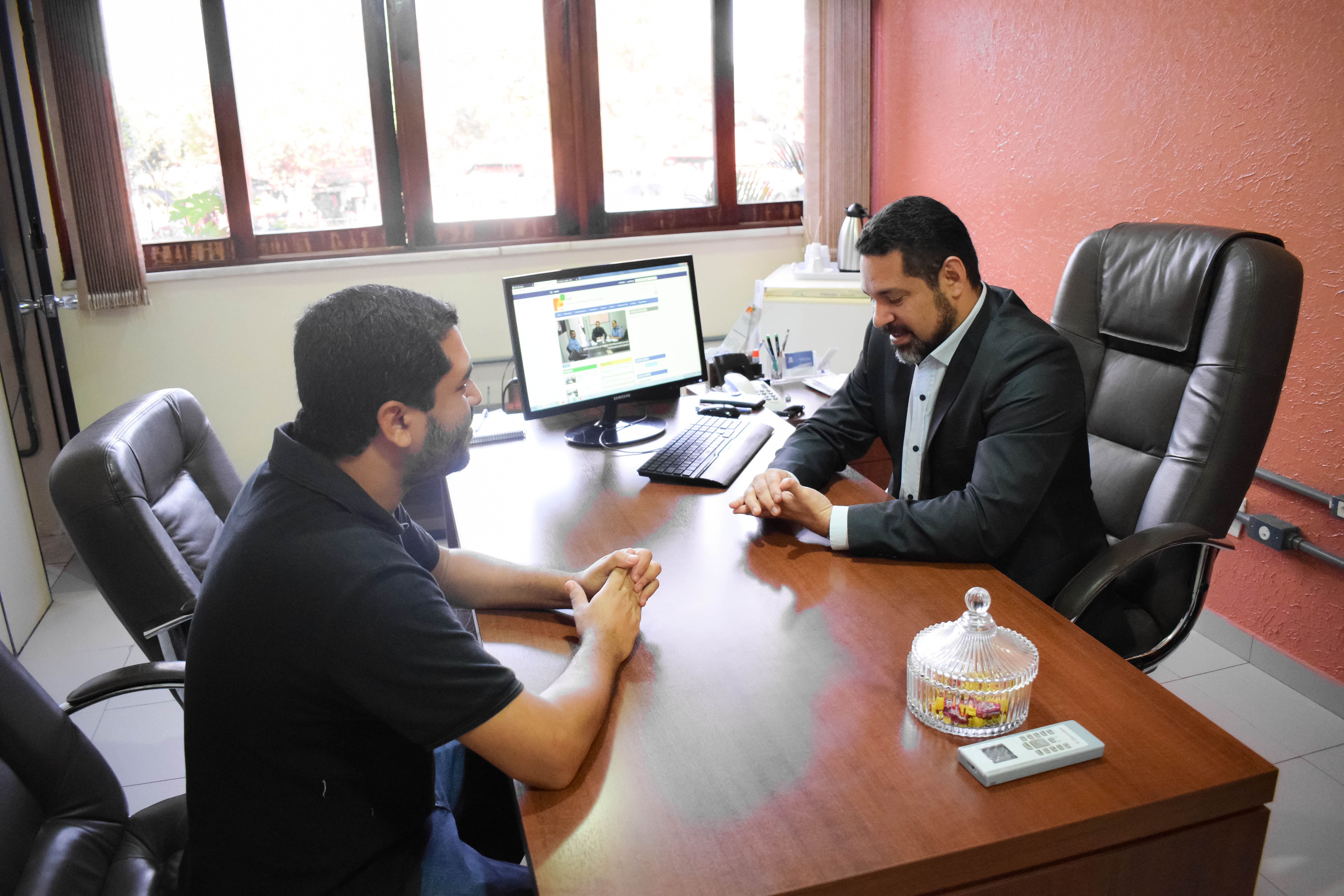Vereador de Oiapoque, Luiz Armando visita Escola de Administração do Amapá-EAP visando cooperação técnica 