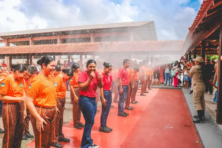 Governo do Amapá anuncia gerenciamento compartilhado da Escola Estadual Antônio Lima Neto com o Corpo de Bombeiros Militar