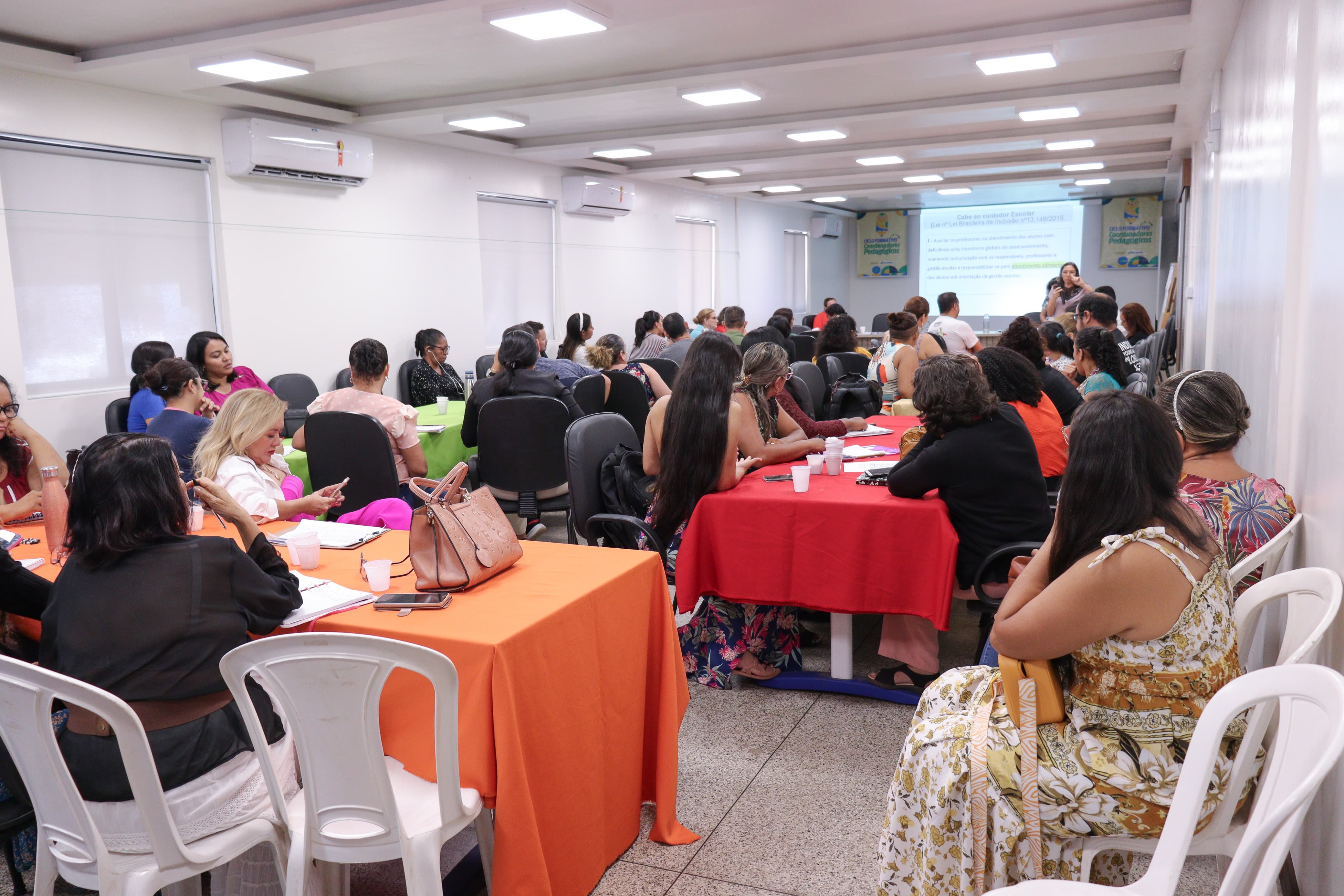 Educação especial é foco do 3º ciclo formativo do Saeb 2023
