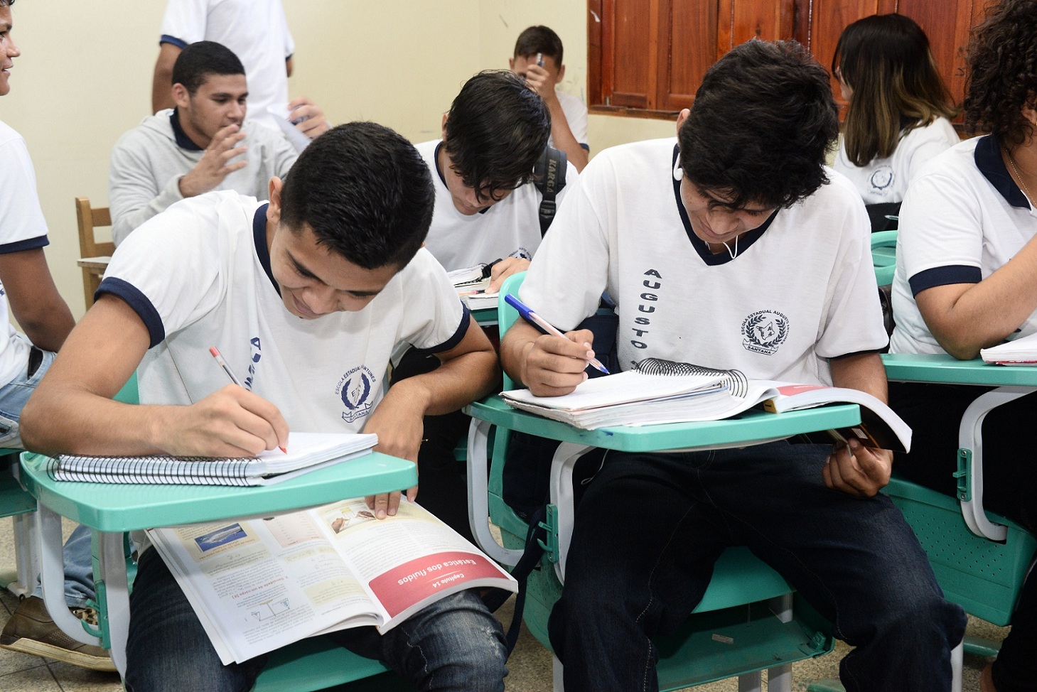 Governo do Estado promove primeira oficina de projeto que busca implementar o Novo Ensino Médio