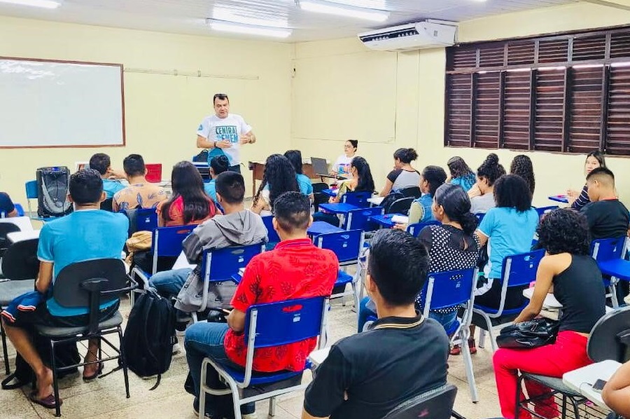 Central do Enem segue com vagas abertas para estudantes da rede pública