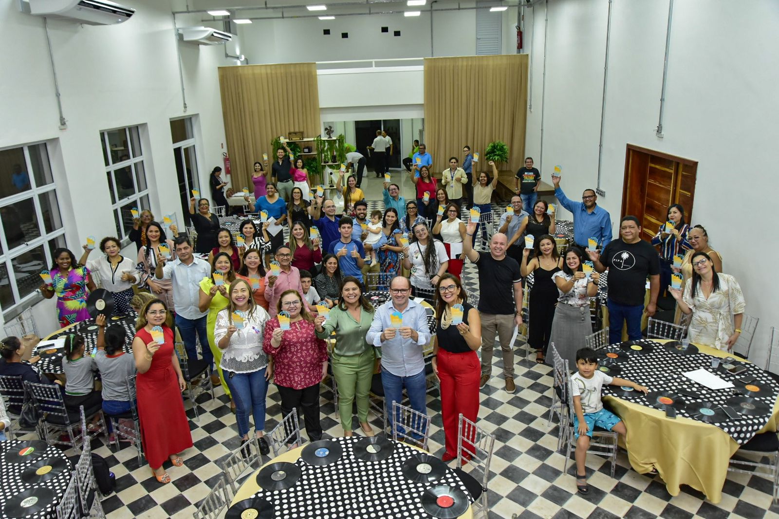 Secretaria de Educação faz homenagens aos profissionais que organizadores da 11ª Feira de Ciências e Engenharia do Amapá