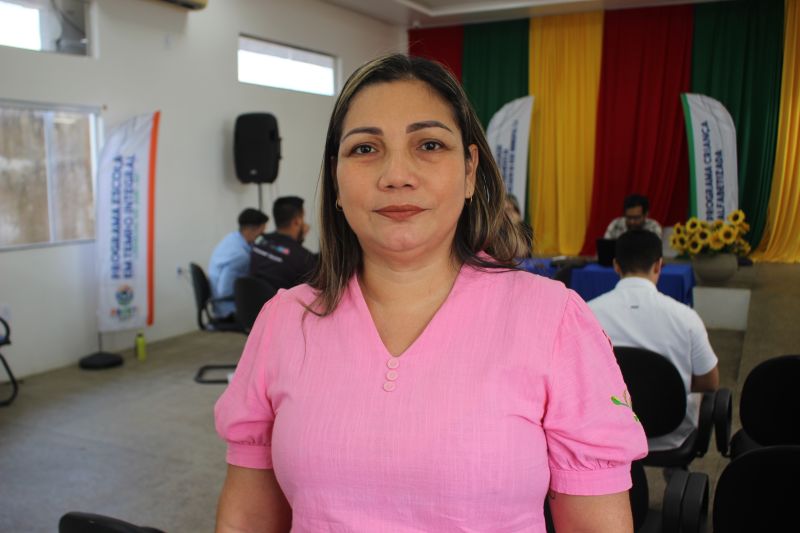 'Oportunidade de tirar todas as dúvidas', diz gestora sobre atendimentos do Governo do Amapá e FNDE em Laranjal do Jari