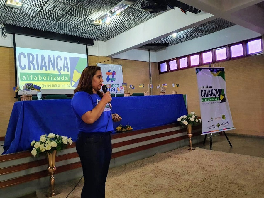 Em isolamento social, educadores recebem treinamento em formato de estudo dirigido