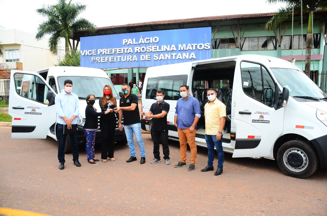Escola de Pesca de Santana recebe veículo para auxiliar nas atividades de campo