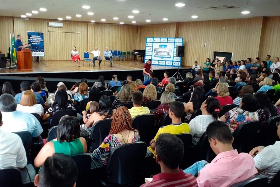 ‘Estamos gerando conhecimento para o futuro’, diz Waldez em lançamento de mestrado