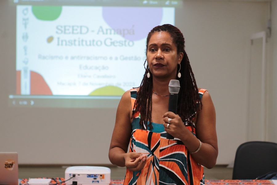 Governo do Amapá reúne gestores de escolas públicas para fortalecer o debate sobre justiça e dignidade racial na educação