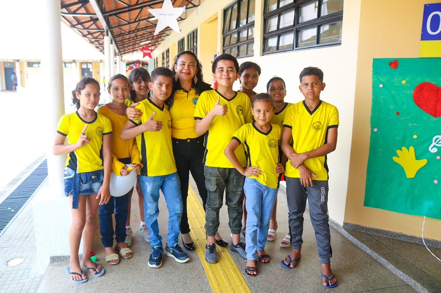 'Os alunos estão encantados com a nova escola', diz pedagoga durante entrega de unidade em Laranjal do Jari