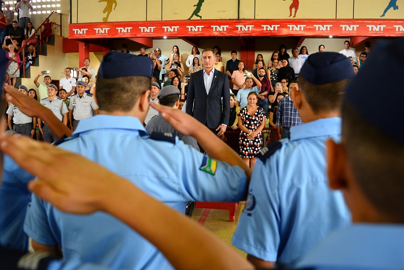 Cerimônia evidencia orgulho e valorização do ensino militar em Santana