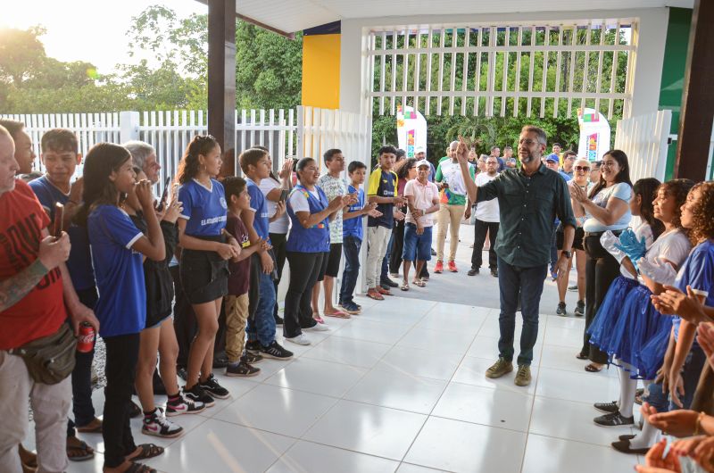 'Tudo o que eu me comprometi com o Pacuí estamos fazendo', exalta governador Clécio Luís ao entregar escola reconstruída e ampliada no Amapá