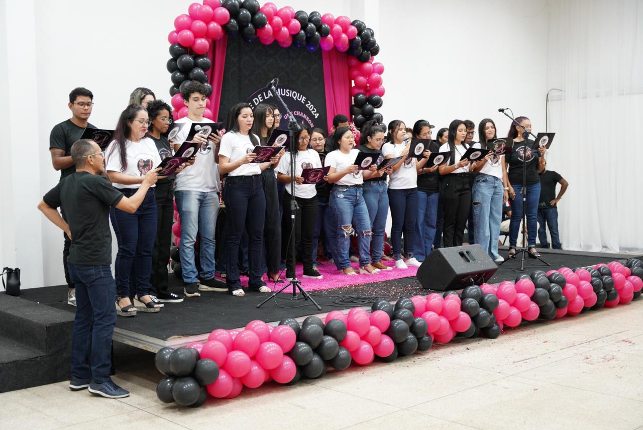 Em Macapá, ‘Fête de la Musique’ desafia alunos do Centro Danielle Miterrand a praticar língua francesa
