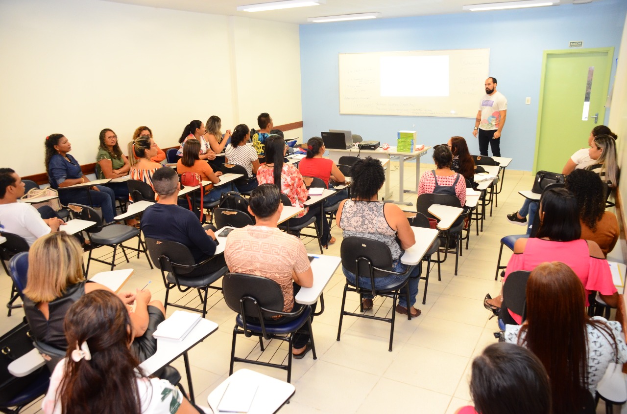 Encontro orienta sobre projetos políticos pedagógicos da educação pública no Amapá