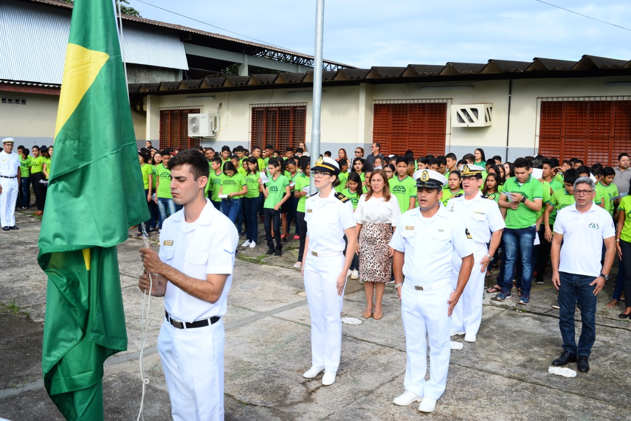Escola Almirante Barroso contará com ações mensais da Marinha do Brasil