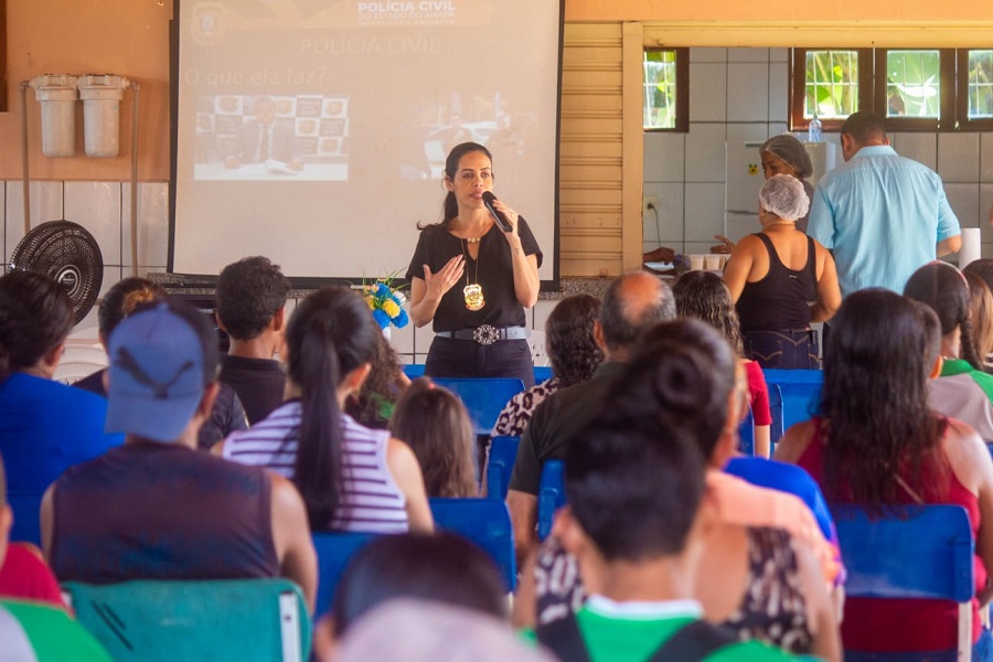 `Polícia Civil nas Escolas´ já alcançou centenas de pais, educadores e alunos das áreas urbana e rural do Amapá