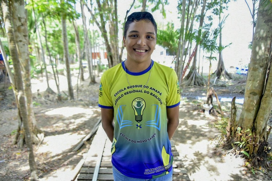 'Esperamos que a nova escola nos traga mais qualidade de ensino', diz aluno do Arquipélago do Bailique, distrito de Macapá