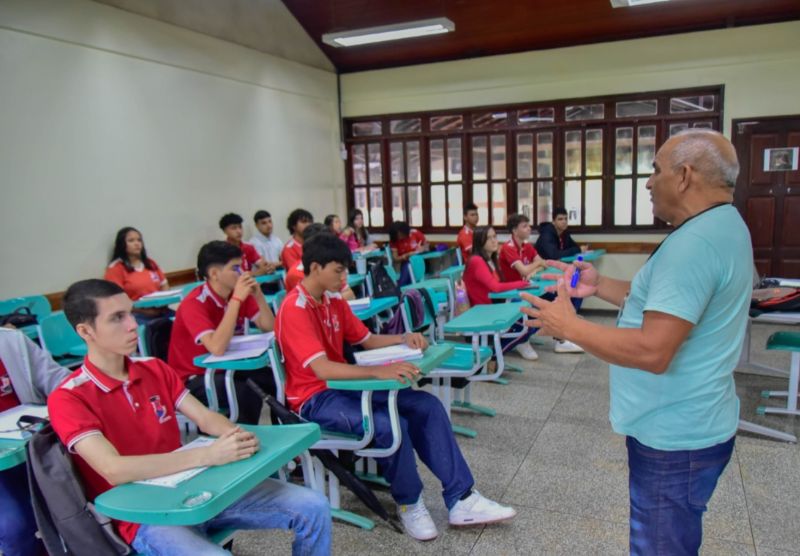 Governo do Amapá lança processo seletivo com 468 vagas para monitoria escolar; confira edital