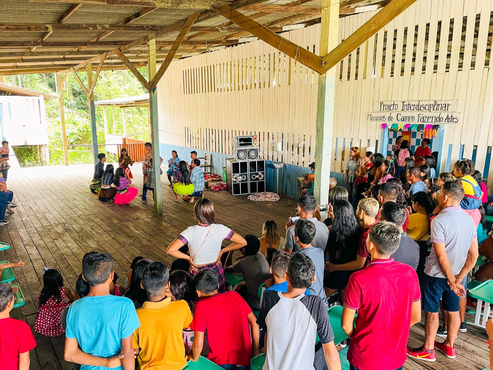Escola Estadual em Mazagão Velho encerra módulo de ensino com Mostra de trabalhos artísticos e empreendedores