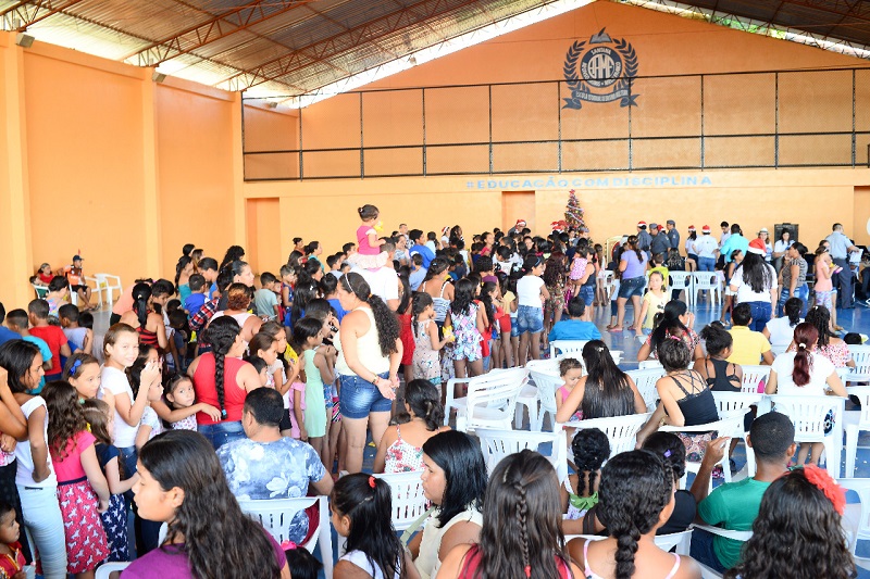 Escolas estaduais promovem atividades em alusão ao Dia Mundial da Educação