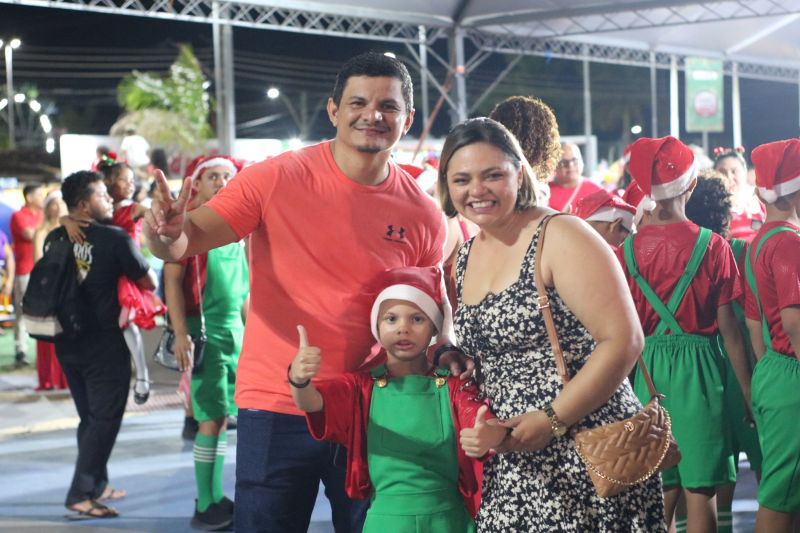 ‘A gente sente a inclusão nesses momentos’, conta mãe de aluno autista que participou da Cantata Natalina das Escolas Estaduais de Santana