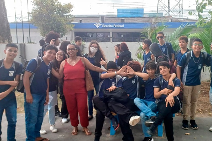 'Foram 17 anos aguardando a realização desse sonho', diz professora sobre sala de artes da Escola Estadual Antônio João