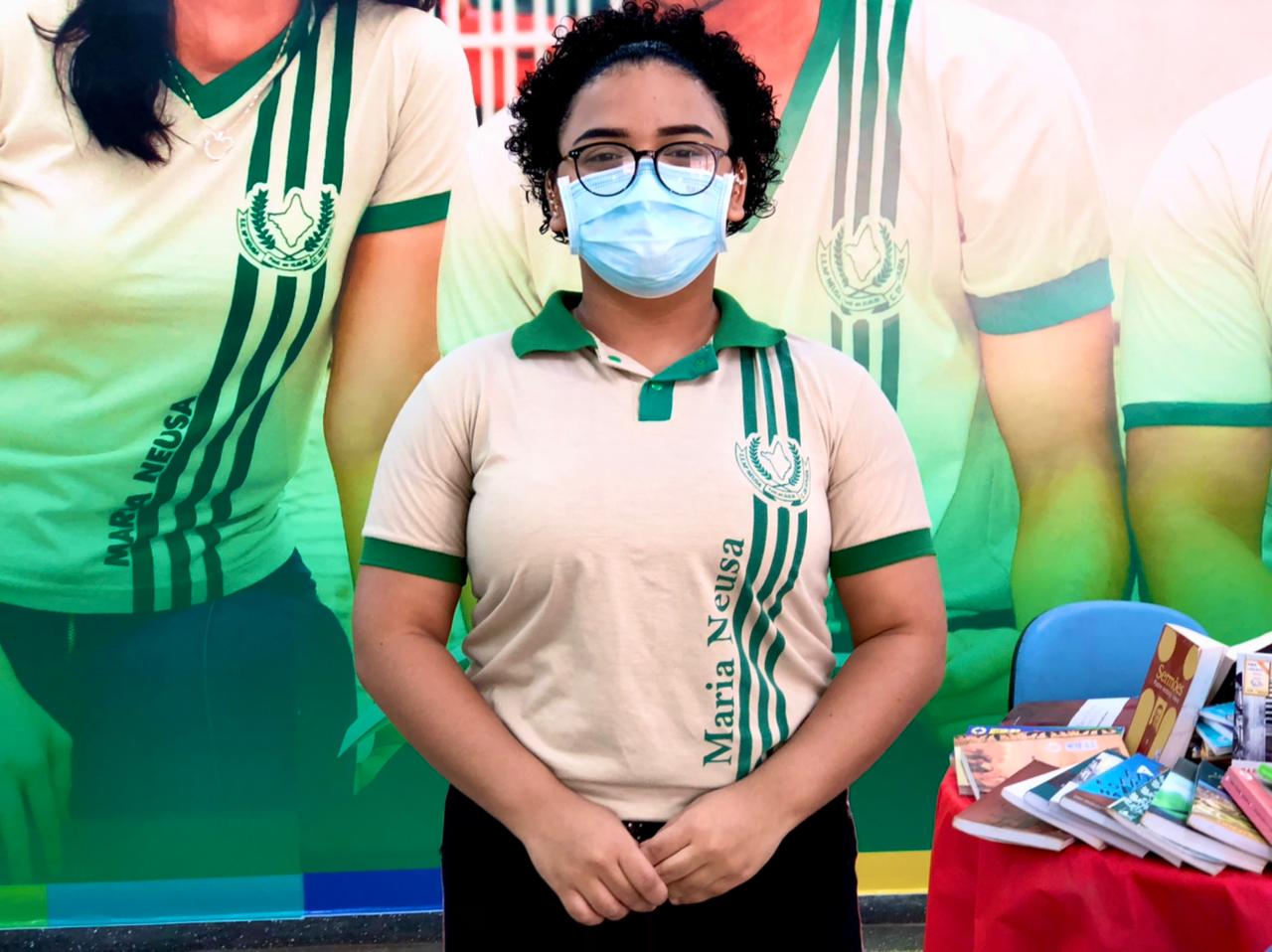 “Fiquei emocionada!”, diz estudante sobre reforma da Escola Maria Neusa Carmo de Sousa