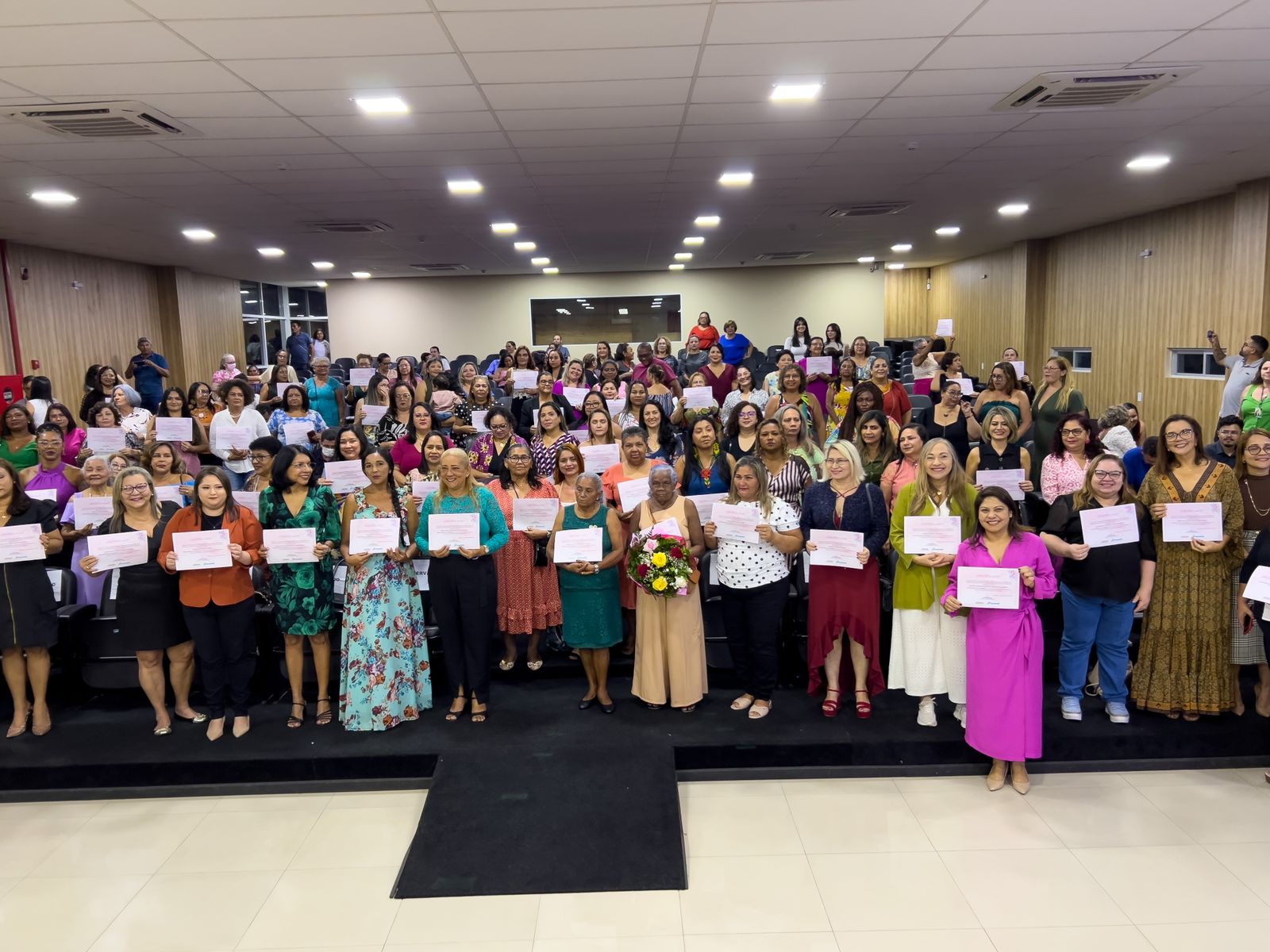 Governo do Amapá homenageia mais de 180 mulheres da educação que inspiram